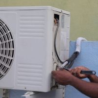 AC Gas Refilling & Leak Detection